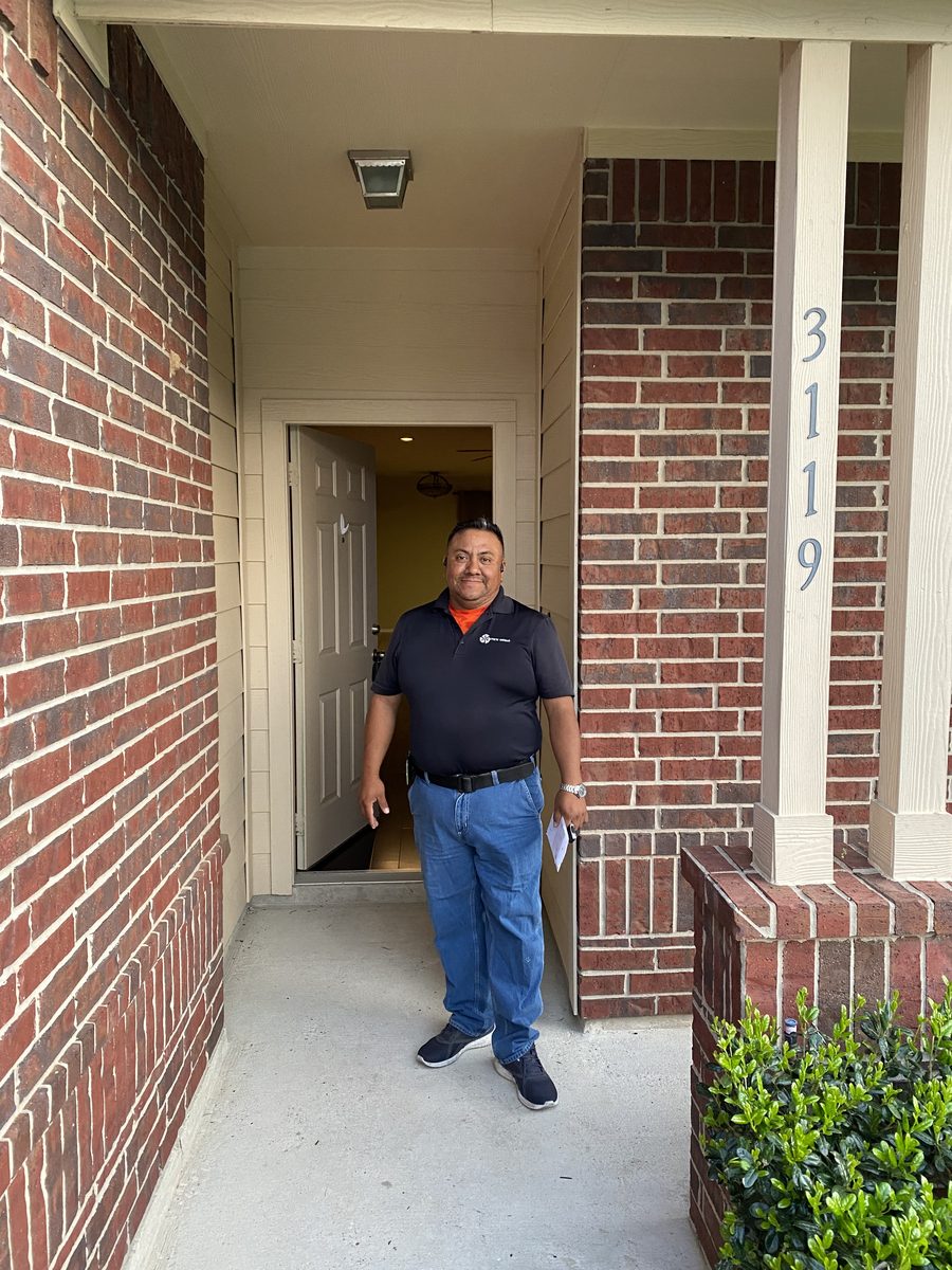 A happy Eddie Weir client at their Greater Houston home closing (photo 74 of 79)