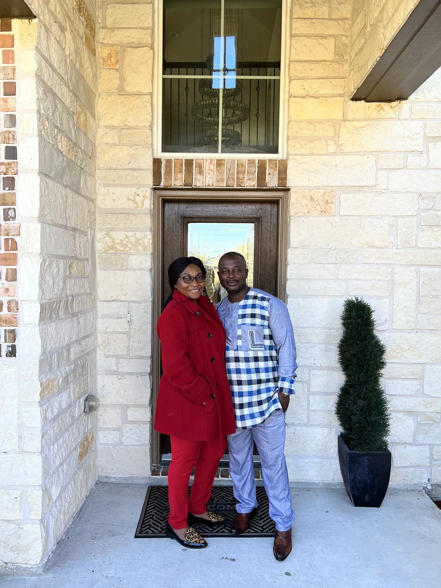 A happy Eddie Weir client at their Greater Houston home closing (photo 47 of 79)