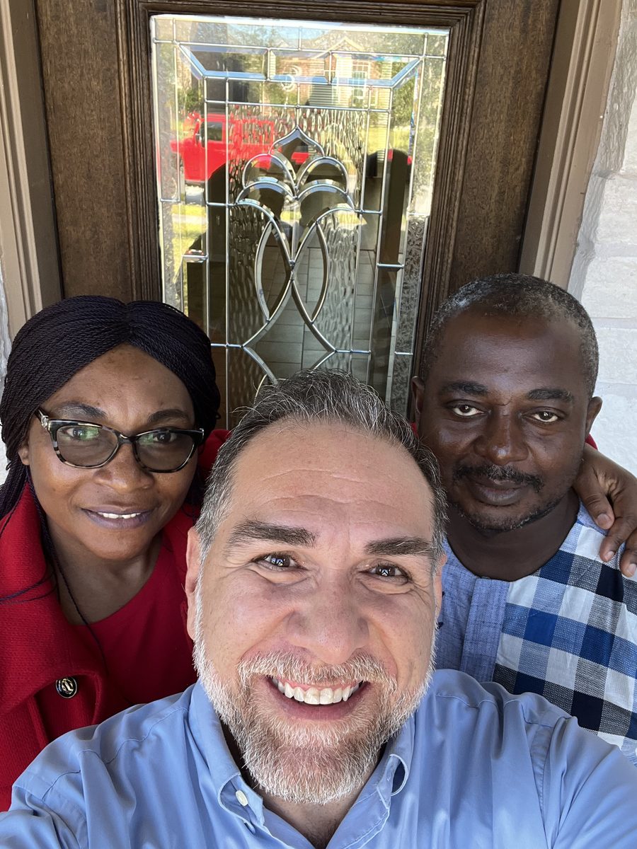 A happy Eddie Weir client at their Greater Houston home closing (photo 10 of 79)
