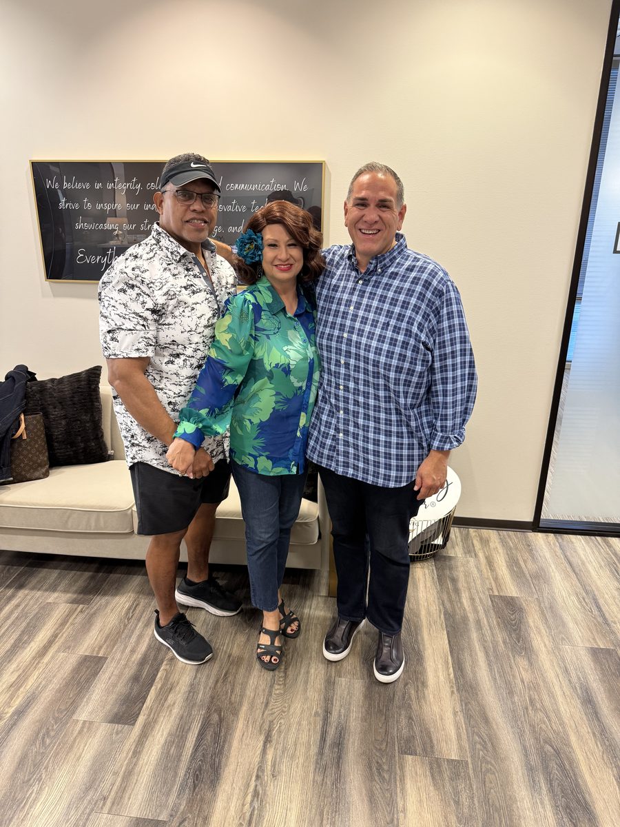 A happy Eddie Weir client at their Greater Houston home closing (photo 46 of 79)