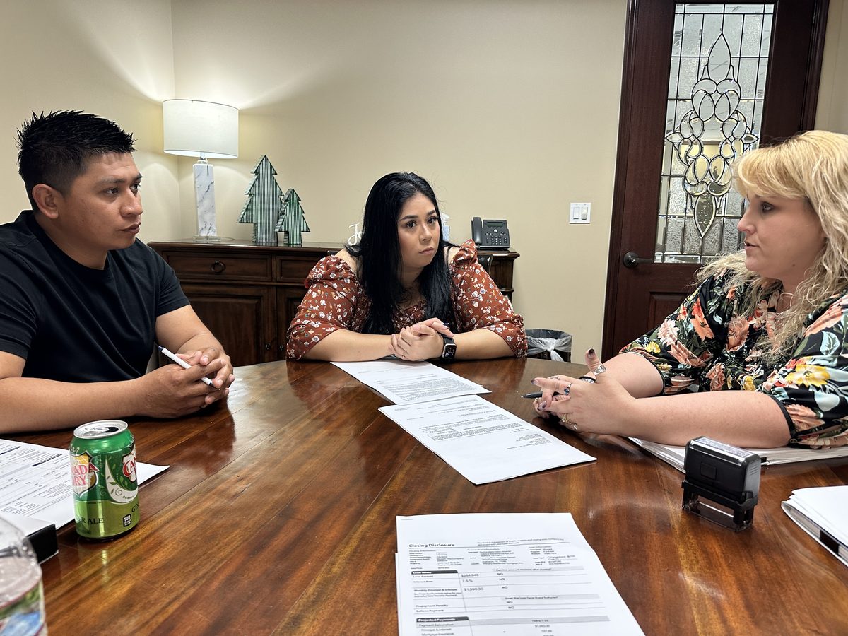 A happy Eddie Weir client at their Greater Houston home closing (photo 27 of 79)