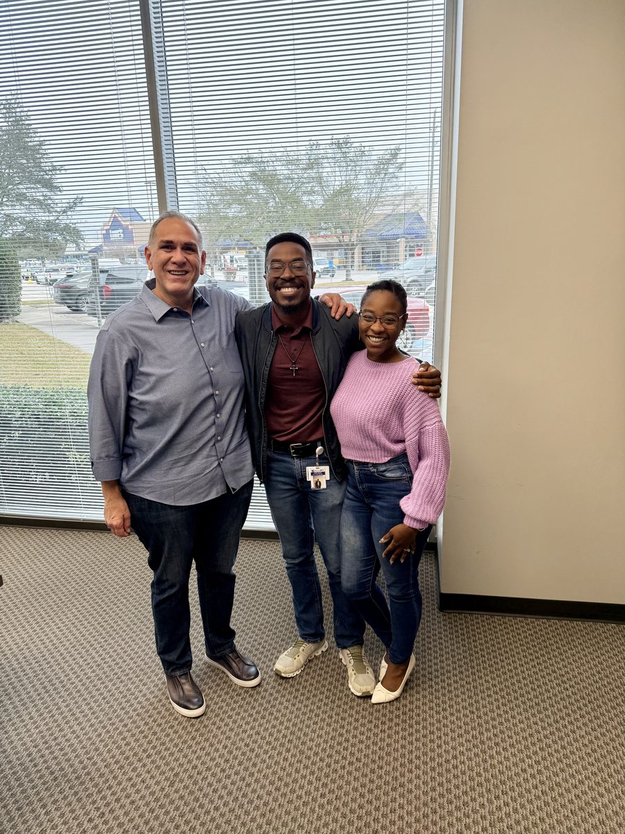 A happy Eddie Weir client at their Greater Houston home closing (photo 61 of 79)