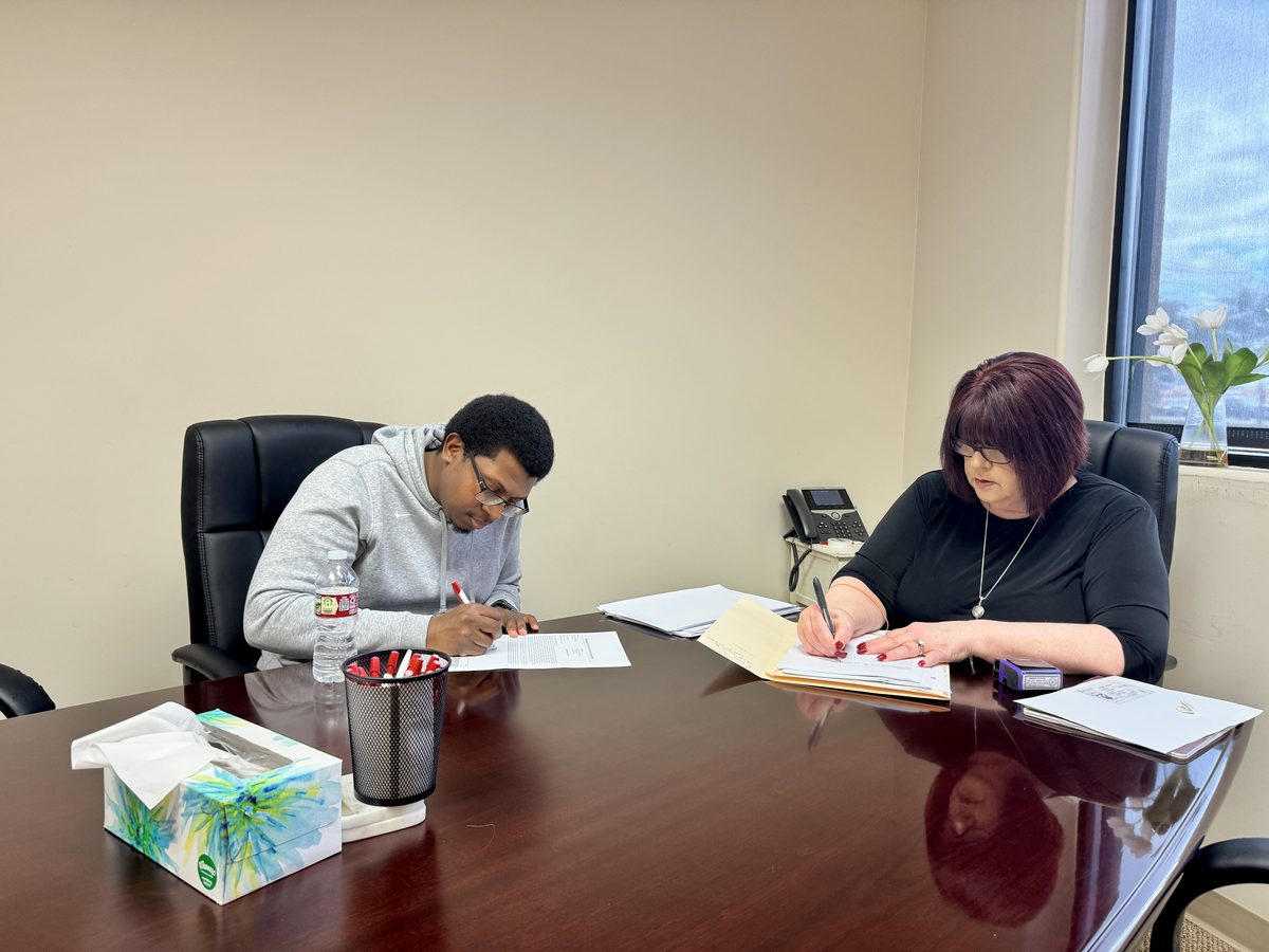 A happy Eddie Weir client at their Greater Houston home closing (photo 78 of 79)
