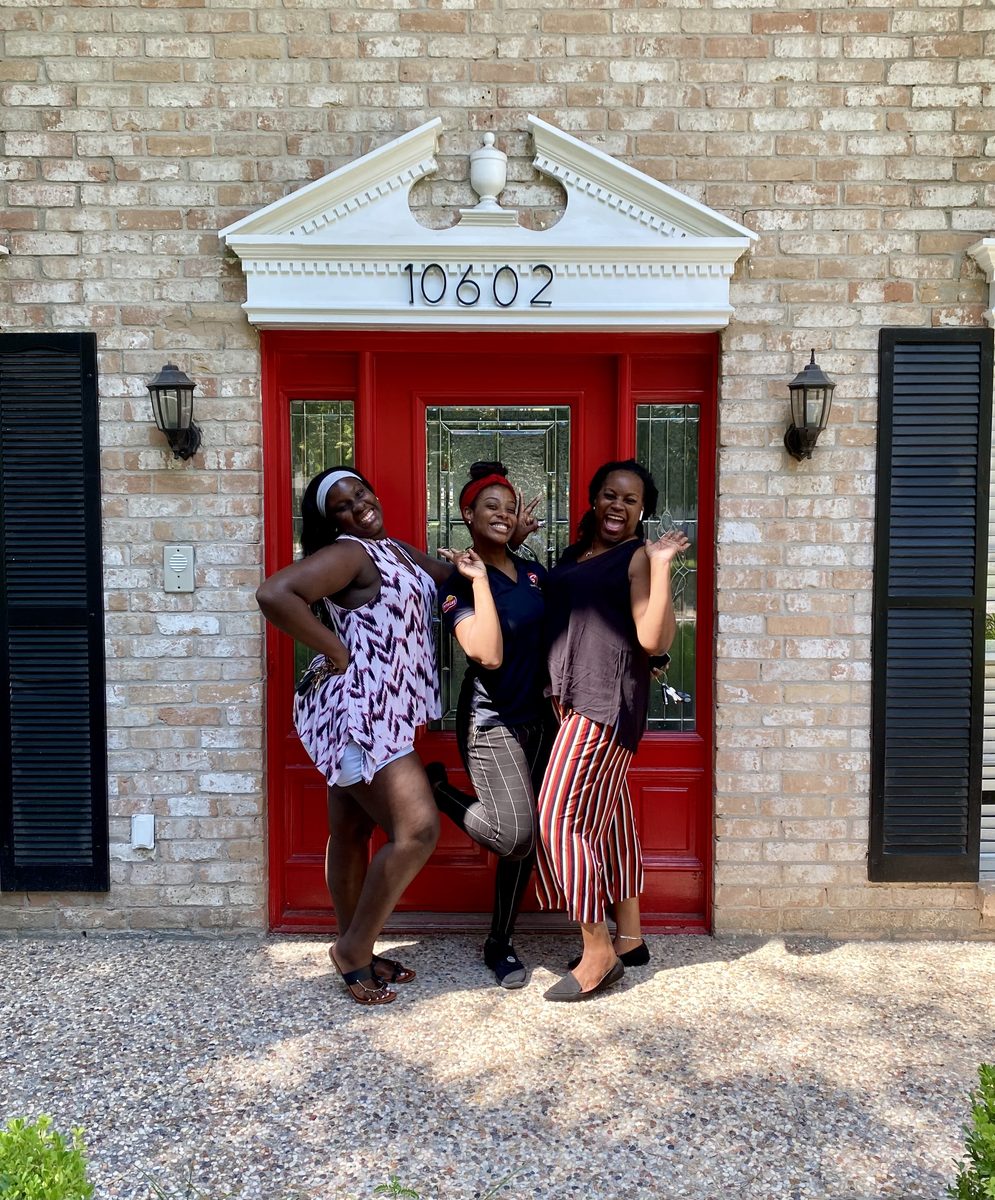 A happy Eddie Weir client at their Greater Houston home closing (photo 71 of 79)