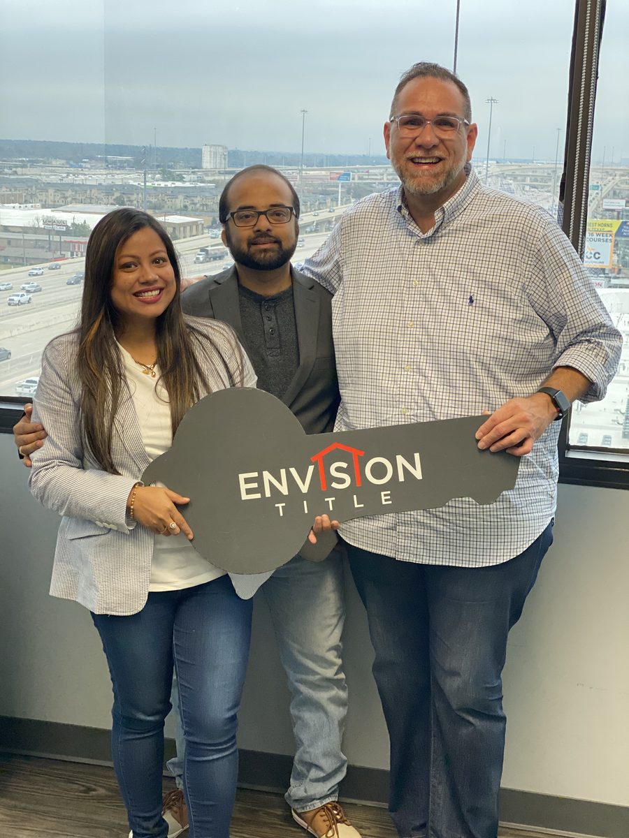 A happy Eddie Weir client at their Greater Houston home closing (photo 11 of 79)